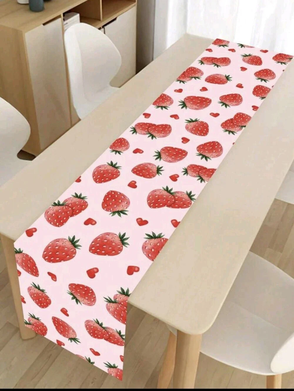 Strawberry 🍓 Table Runner NEW